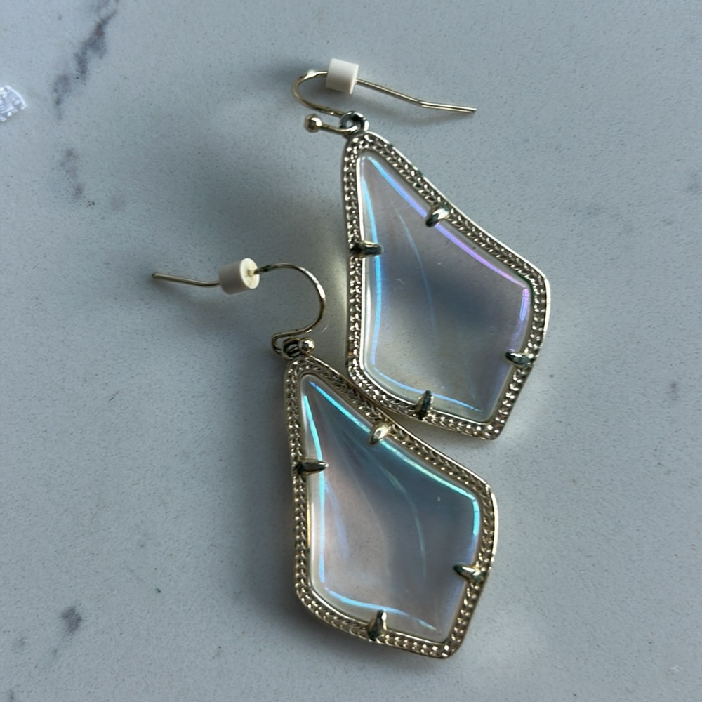 Earring - Picture 3 of 3